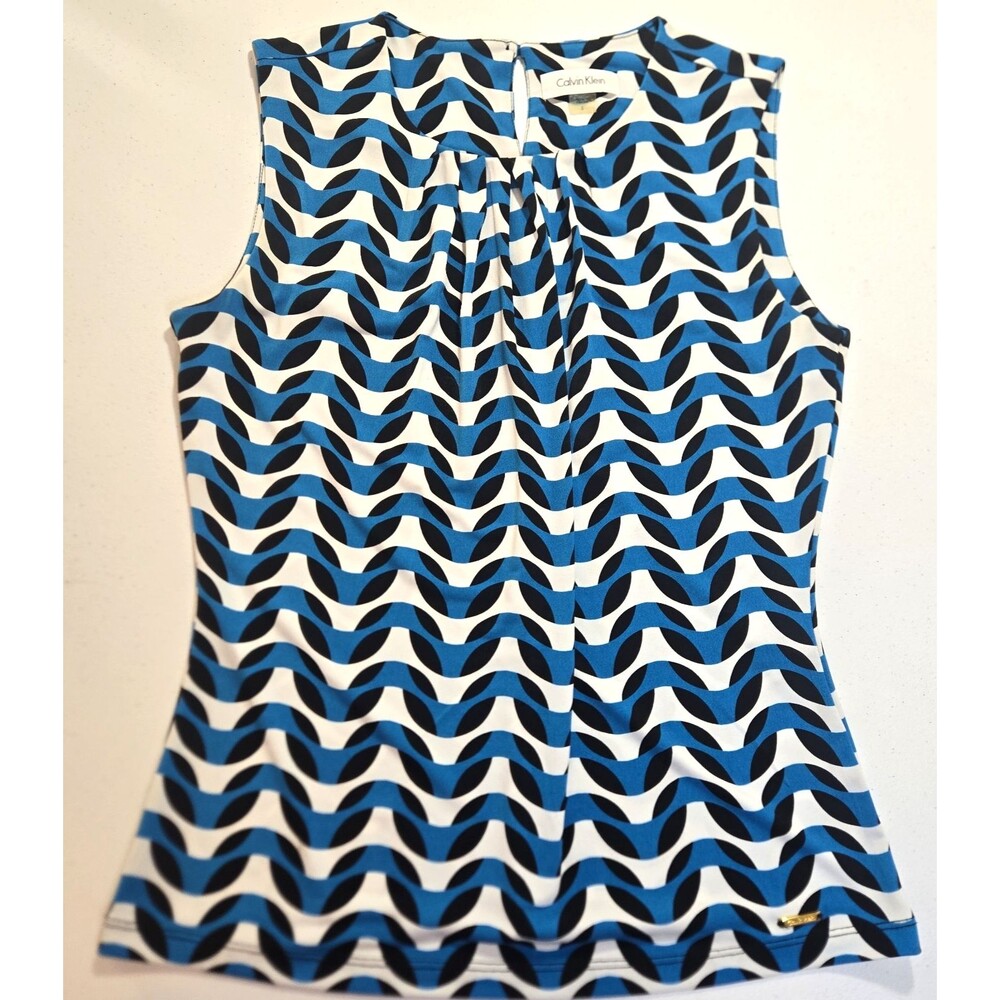 Calvin Klein Women's Blouse Geometric Print Sleeveless Pleated Neck Top Sz S